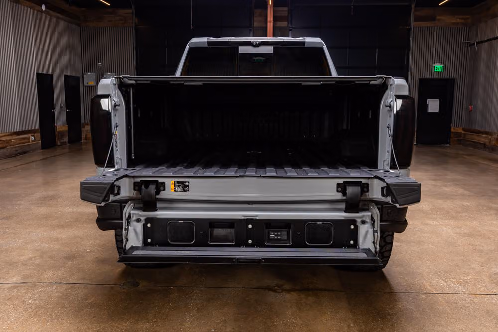 2025 GMC Sierra 2500HD AT4X Crew Cab Image 9