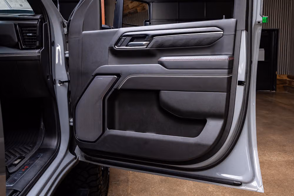 2025 GMC Sierra 2500HD AT4X Crew Cab Image 38