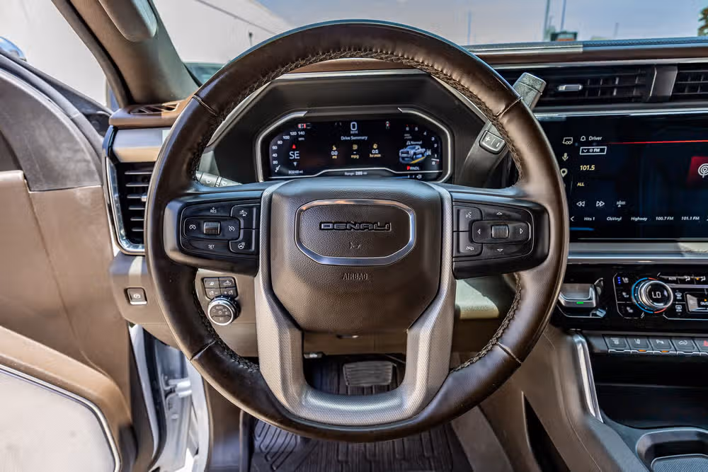 2024 GMC Sierra 3500HD Denali Crew Cab Image 16