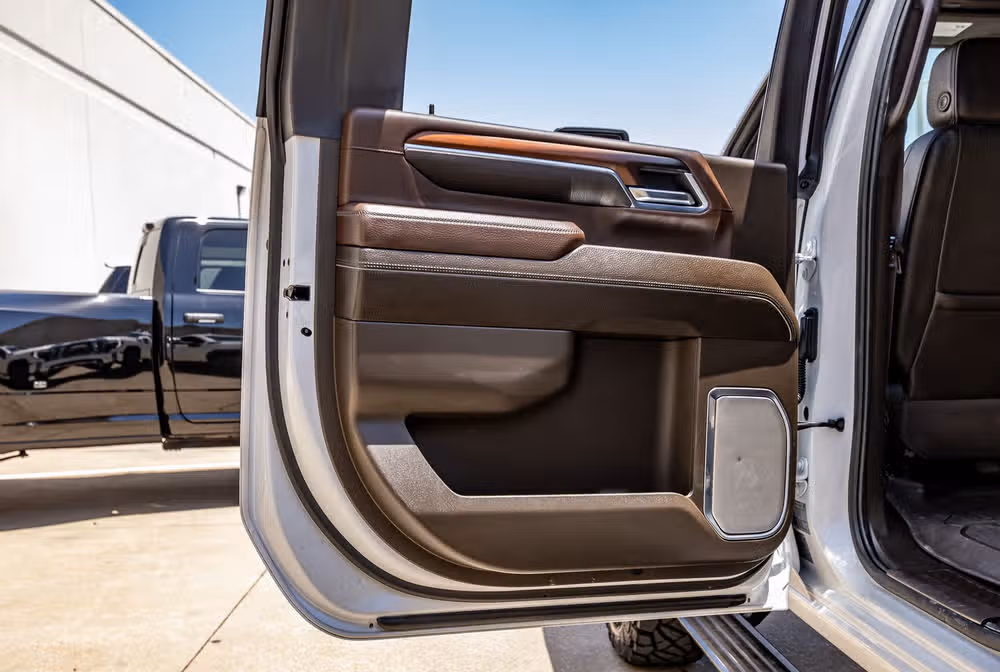2024 GMC Sierra 3500HD Denali Crew Cab Image 36