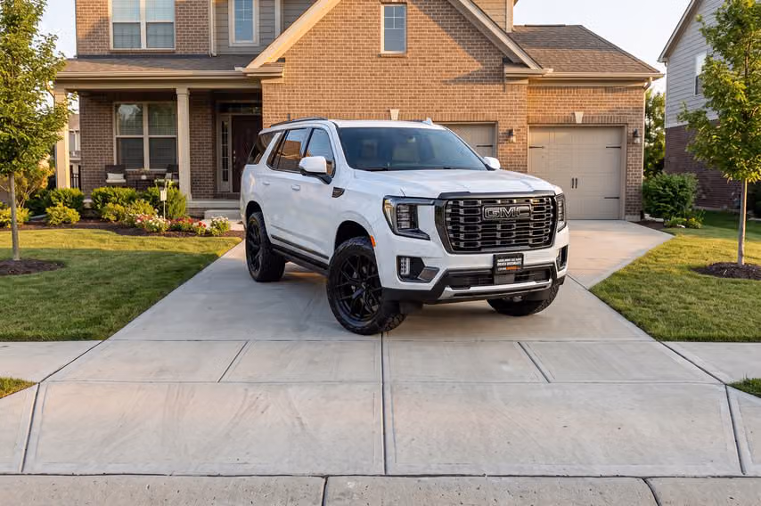 2025 GMC Yukon Denali Ultimate Image 45
