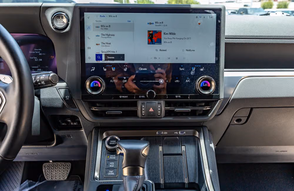 2024 Lexus GX 550 Overtrail+ Image 23