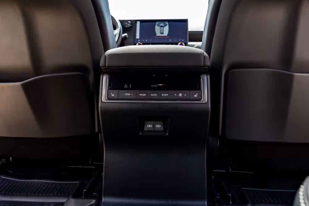 2026 Lexus GX 550 Luxury Image 32