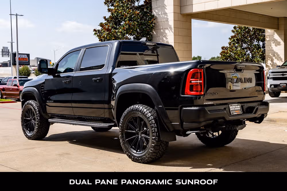 2026 Ram 1500 RHO Crew Cab Image 7