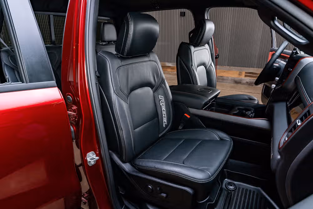 2025 Ram 1500 Rebel Crew Cab Image 32