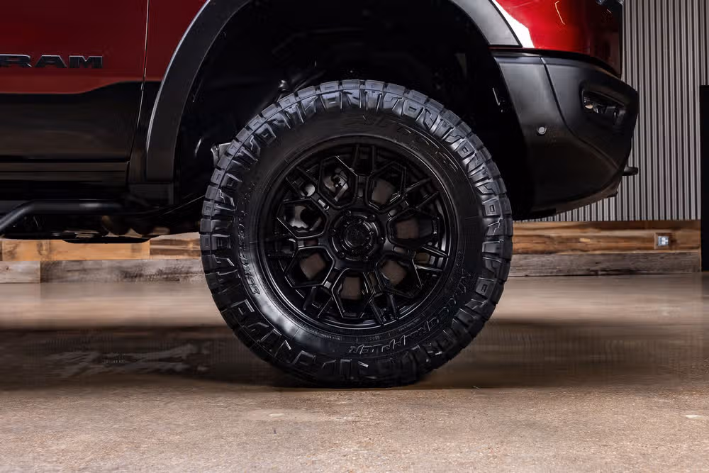 2025 Ram 1500 Rebel Crew Cab Image 12