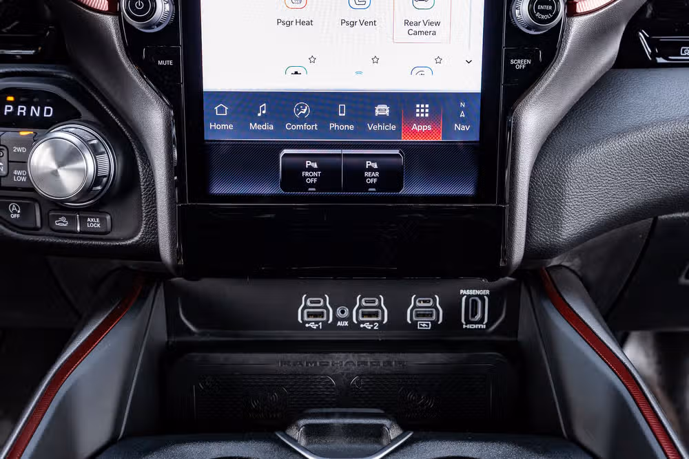 2025 Ram 1500 Rebel Crew Cab Image 28