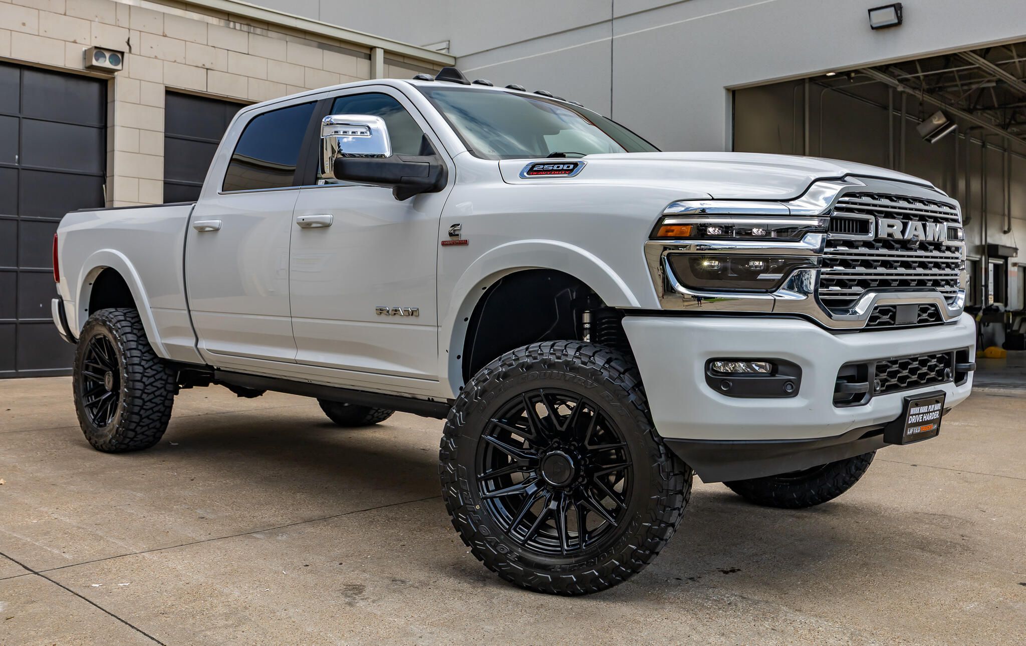 Bright White Clear Coat 2025 RAM 2500 Pickup Truck Four-Wheel Drive Automatic
