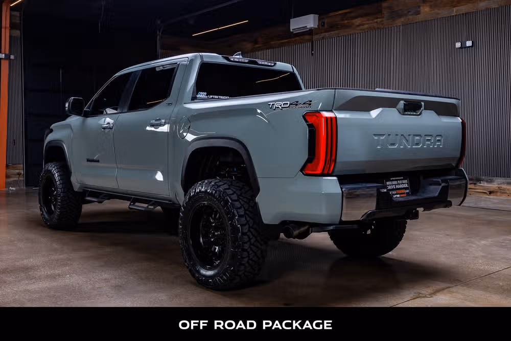 2025 Toyota Tundra SR5 CrewMax Image 7
