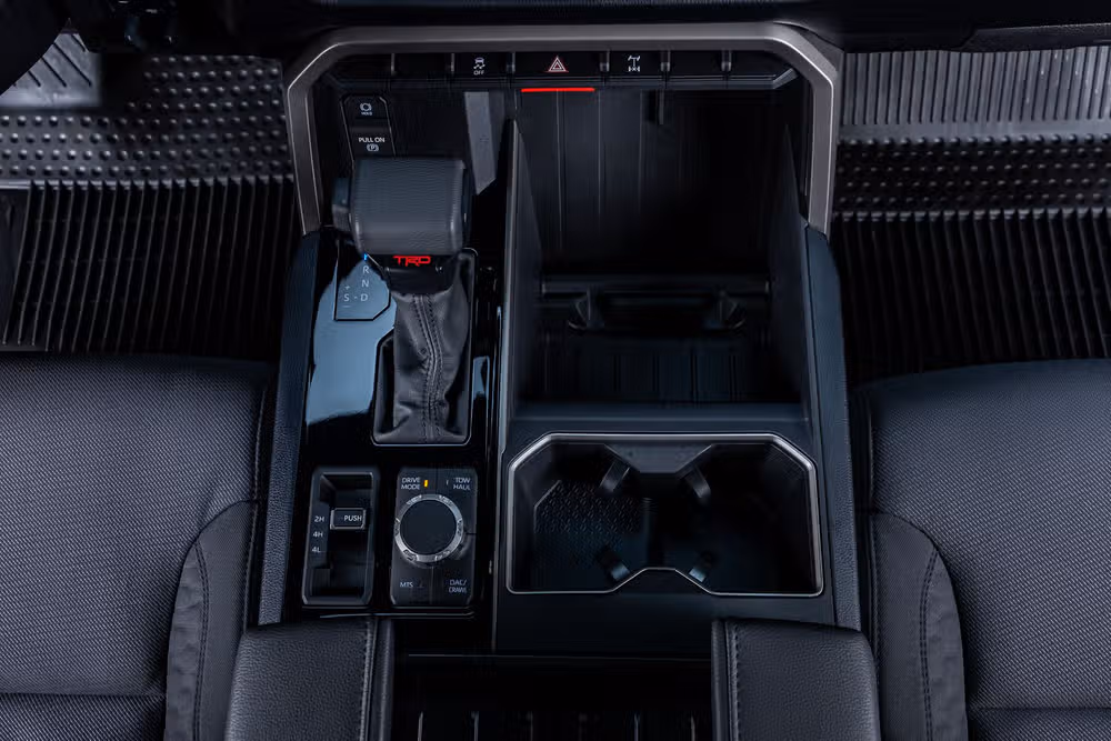2025 Toyota Tundra SR5 CrewMax Image 28