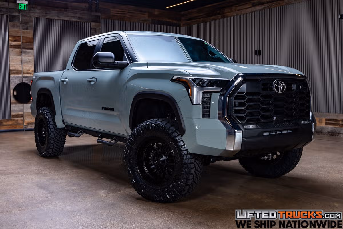 2025 Toyota Tundra SR5 CrewMax