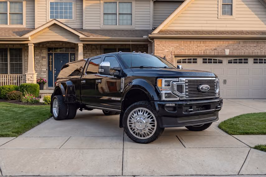 2022 Ford F-450 Super Duty Platinum Crew Cab Image 42