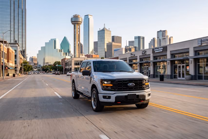 2025 Ford F-150 XLT SuperCrew Image 40