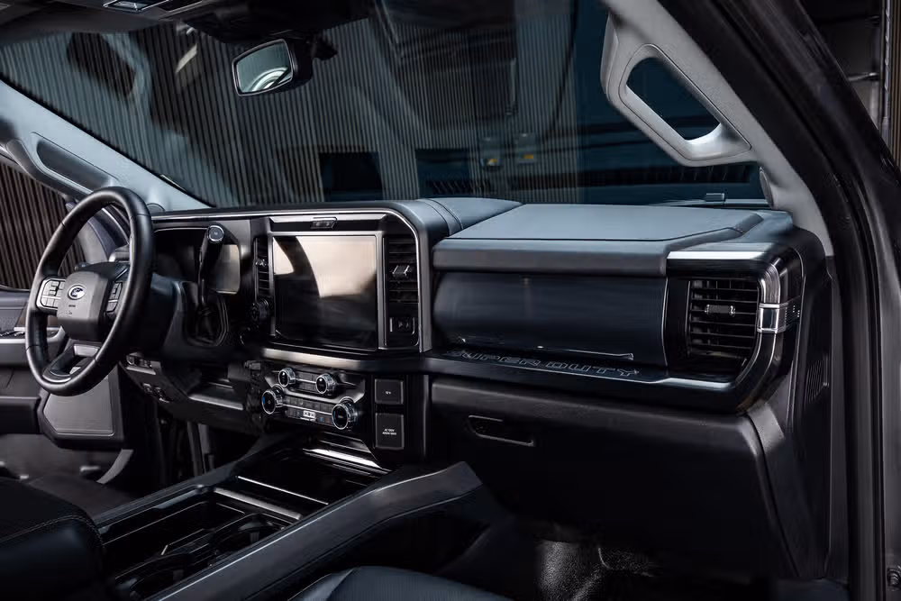 2026 Ford F-350 Super Duty Lariat Crew Cab Image 18