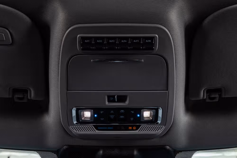 2026 Ford F-350 Super Duty Lariat Crew Cab Image 30