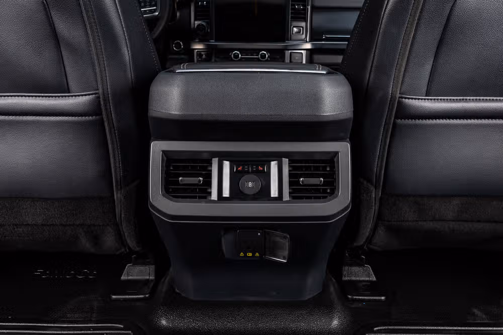 2026 Ford F-350 Super Duty Lariat Crew Cab Image 35