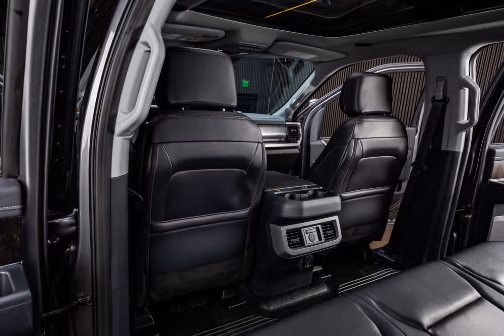 2026 Ford F-350 Super Duty Lariat Crew Cab Image 36