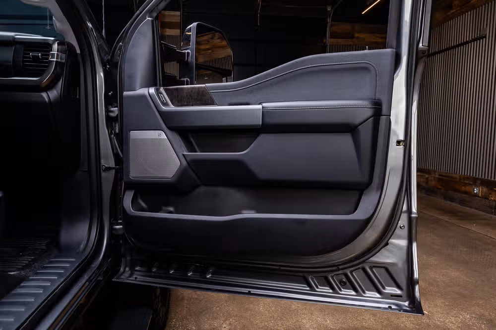 2026 Ford F-350 Super Duty Lariat Crew Cab Image 39