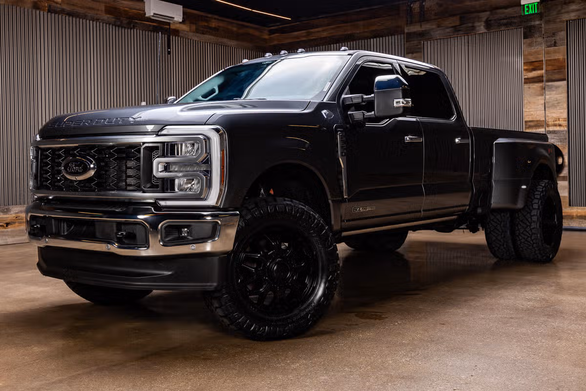 2026 Ford F-350 Super Duty Lariat Crew Cab