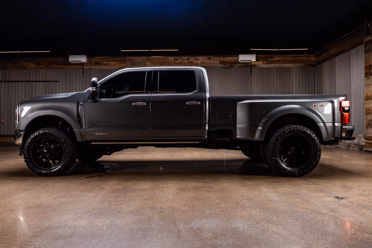 2026 Ford F-350 Super Duty Lariat Crew Cab