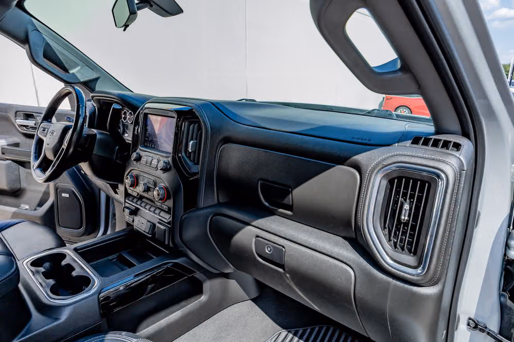 2021 Chevrolet Silverado 1500 RST Black Widow Crew Cab Image 17