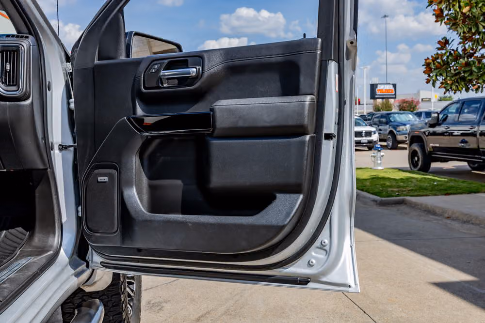 2021 Chevrolet Silverado 1500 RST Black Widow Crew Cab Image 37