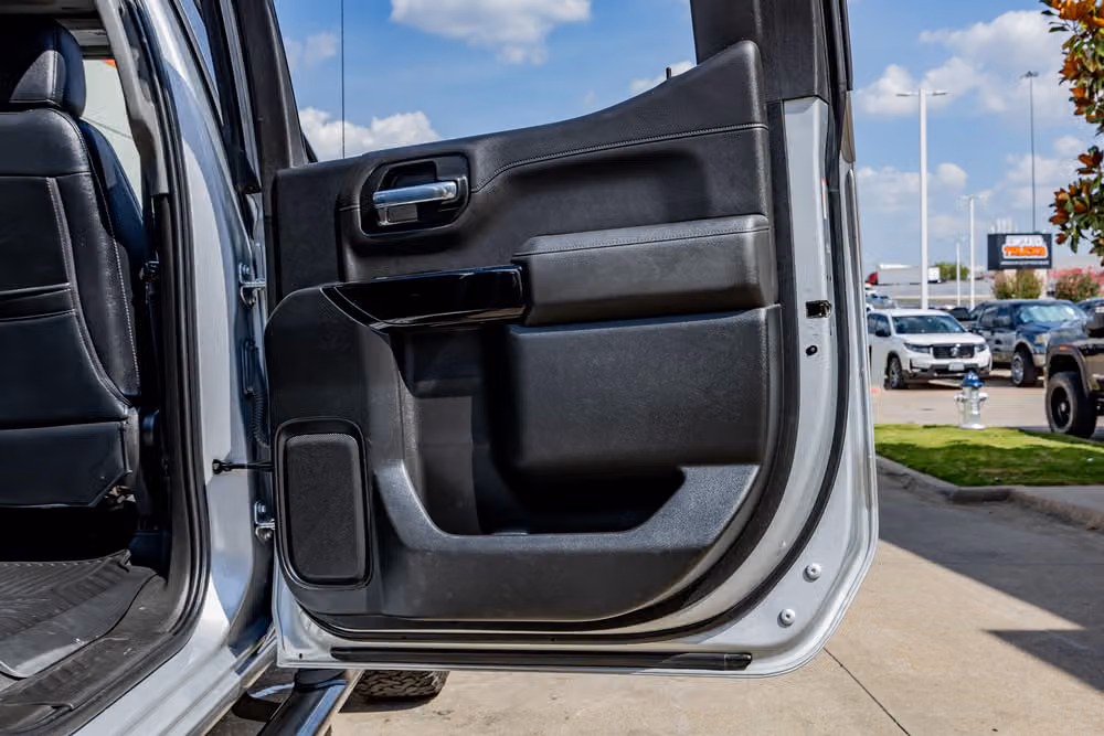 2021 Chevrolet Silverado 1500 RST Black Widow Crew Cab Image 39