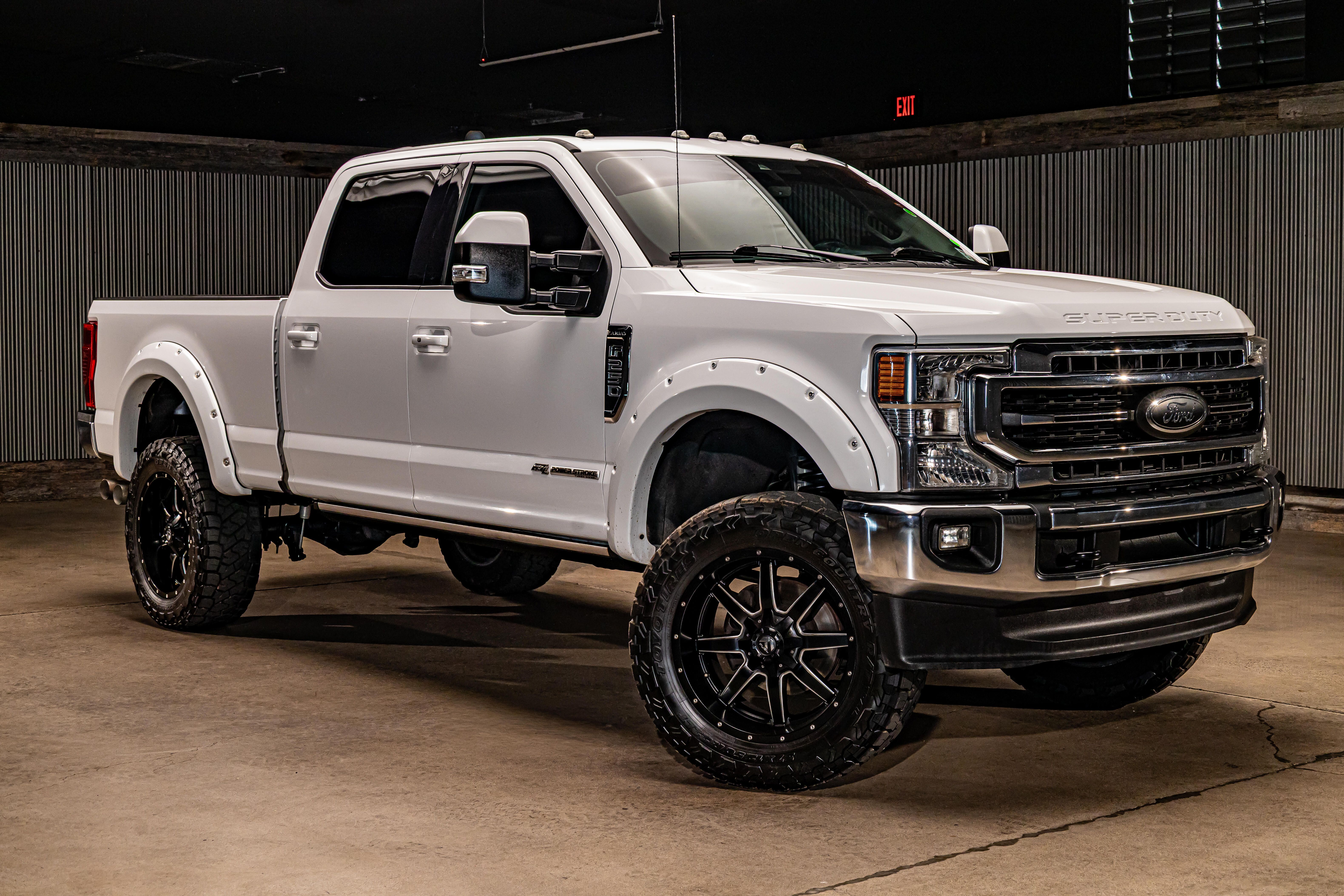 Oxford White 2020 Ford F-250 Super Duty Pickup Truck Four-Wheel Drive Automatic