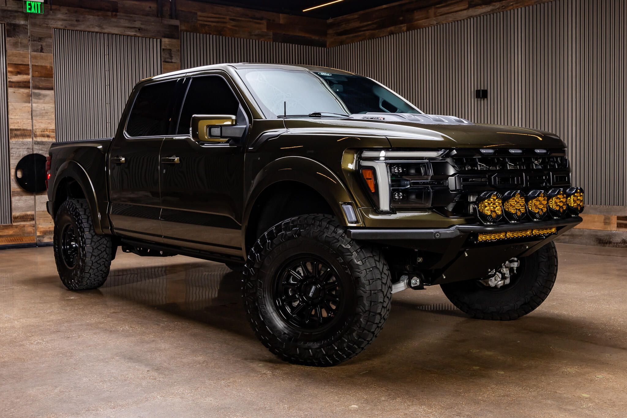 2025 Ford F-150 Raptor 4x4 SuperCrew 5-1/2 Box's photo