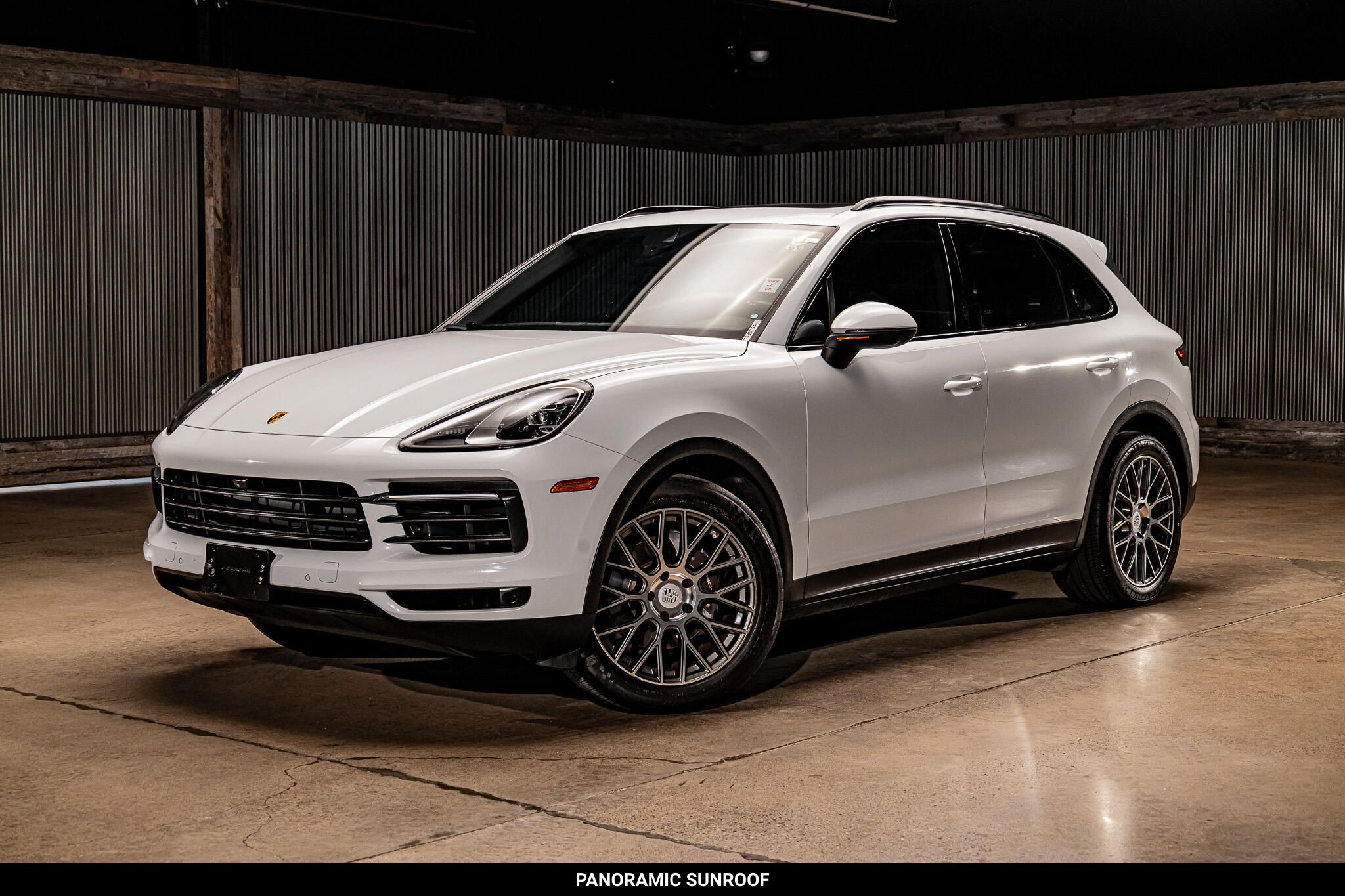 View vehicle photo 3