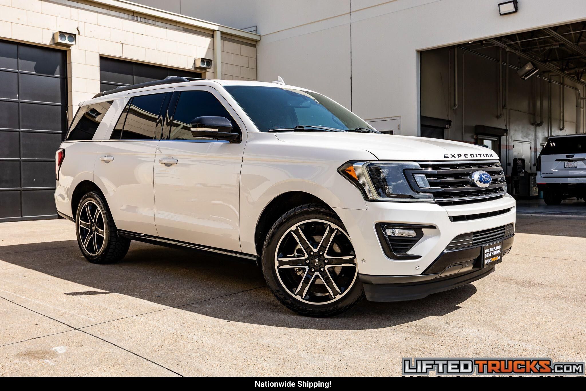 White Platinum Metallic Tri-Coat 2019 Ford Expedition SUV / Crossover 4X2 Automatic