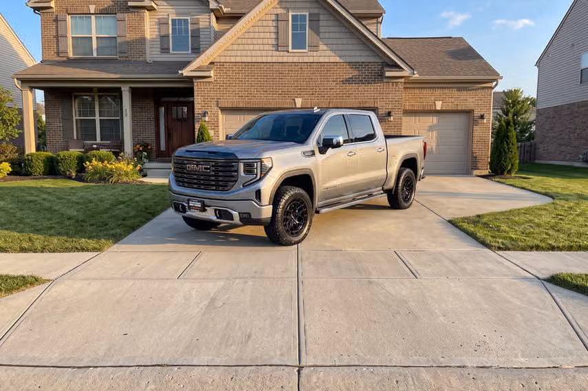 2025 GMC Sierra 1500 Denali Ultimate Crew Cab Image 44
