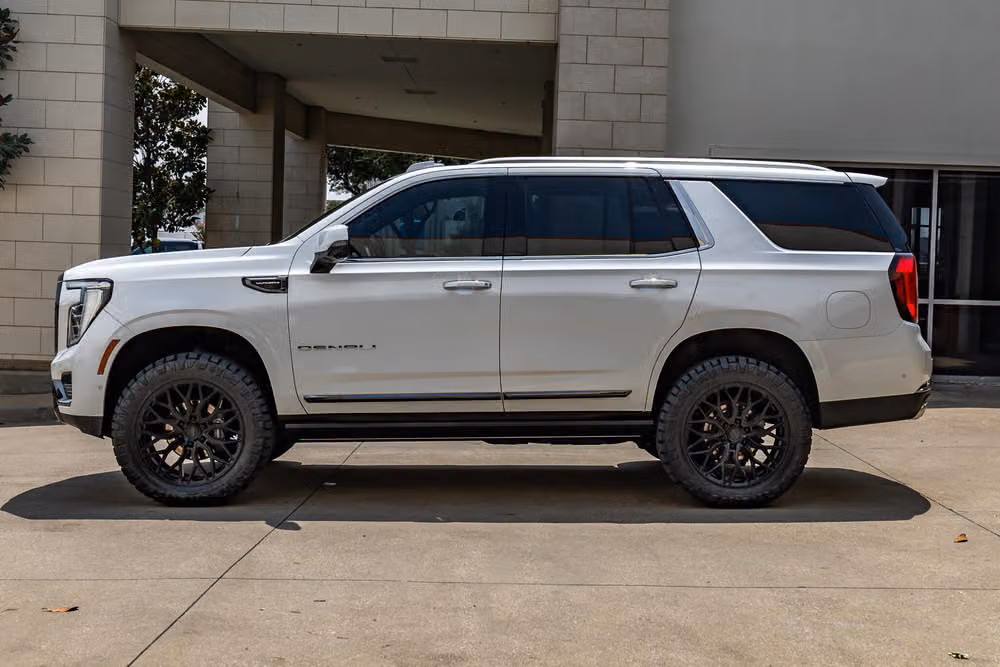 2025 GMC Yukon Denali Ultimate Image 6