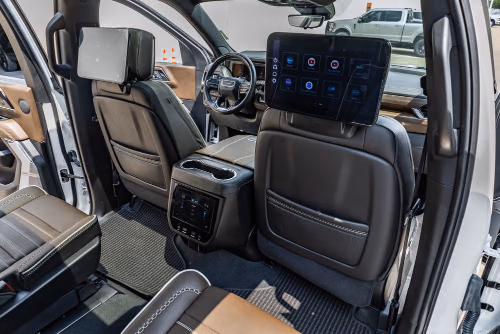 2025 GMC Yukon Denali Ultimate Image 33