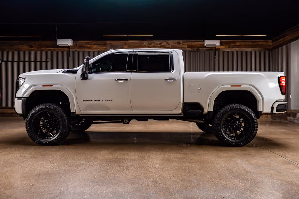 2025 GMC Sierra 2500HD Denali Ultimate Crew Cab Image 7