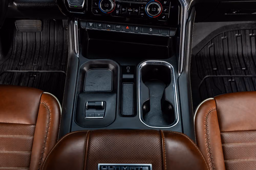 2025 GMC Sierra 2500HD Denali Ultimate Crew Cab Image 29
