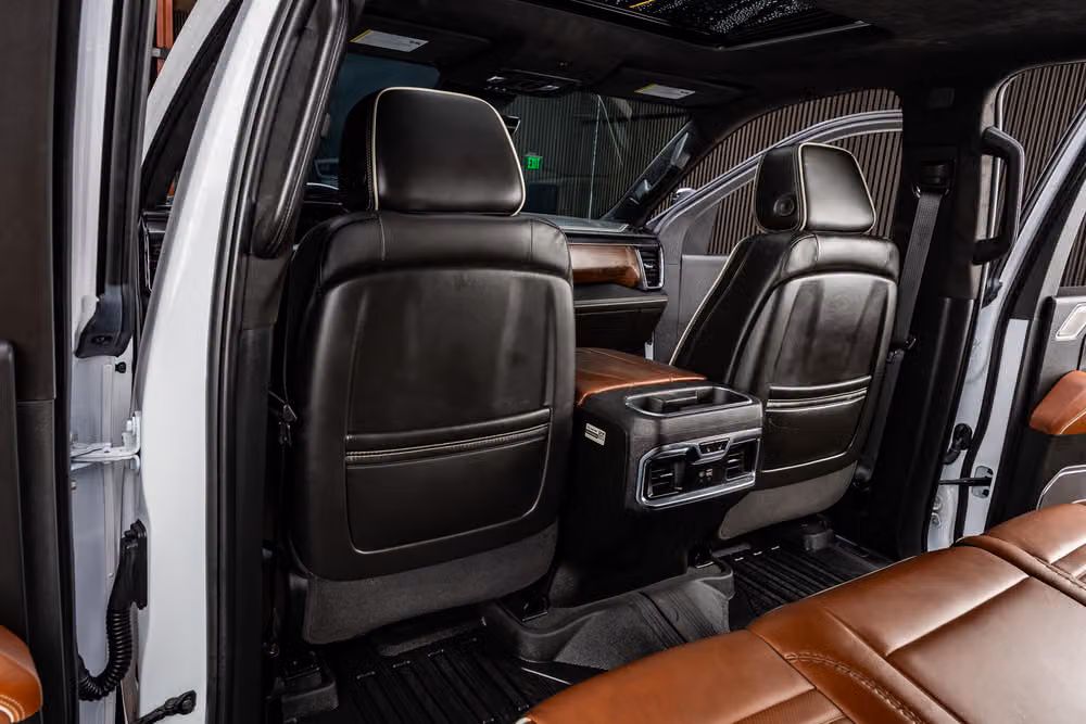 2025 GMC Sierra 2500HD Denali Ultimate Crew Cab Image 36