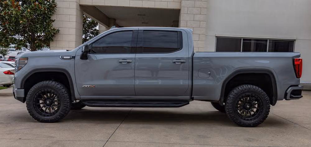 2025 GMC Sierra 1500 AT4 Crew Cab Image 7