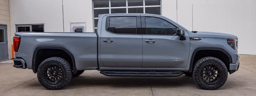 2025 GMC Sierra 1500 AT4 Crew Cab Image 12
