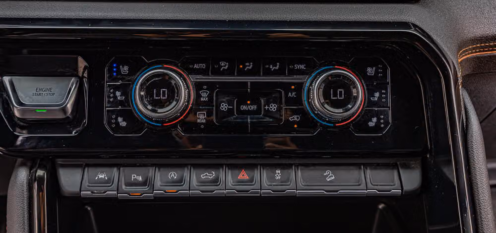 2025 GMC Sierra 1500 AT4 Crew Cab Image 28
