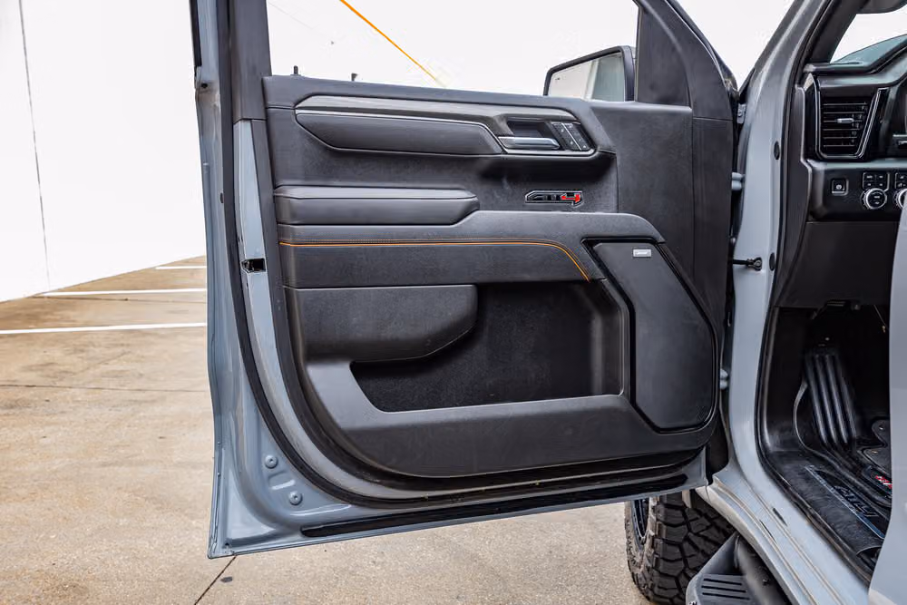 2025 GMC Sierra 1500 AT4 Crew Cab Image 37