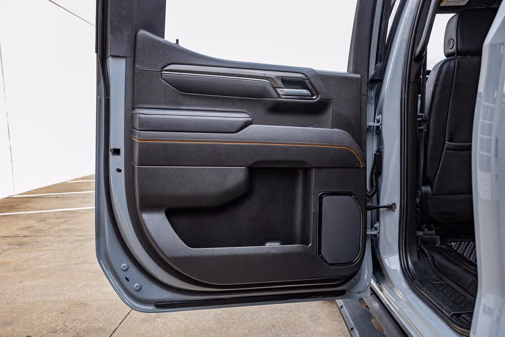 2025 GMC Sierra 1500 AT4 Crew Cab Image 39