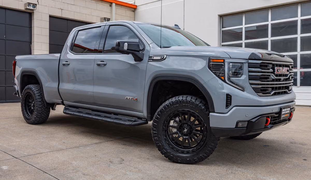 2025 GMC Sierra 1500 AT4 Crew Cab