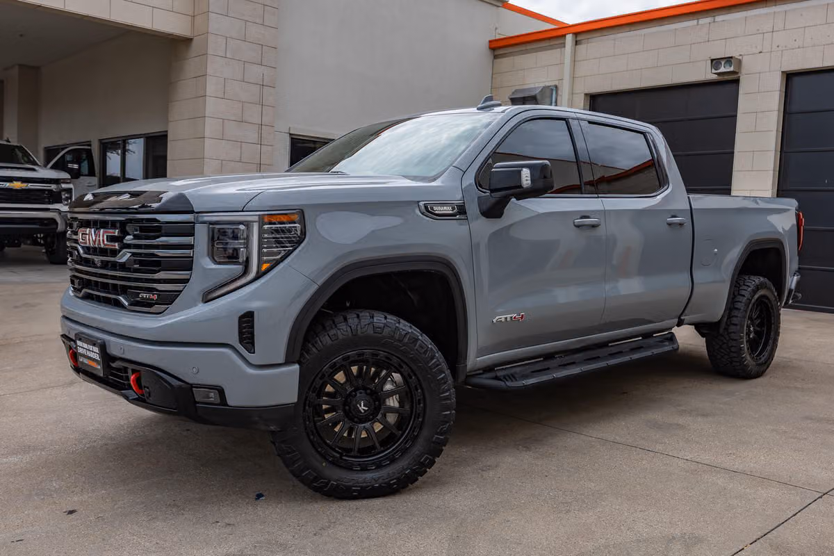 2025 GMC Sierra 1500 AT4 Crew Cab