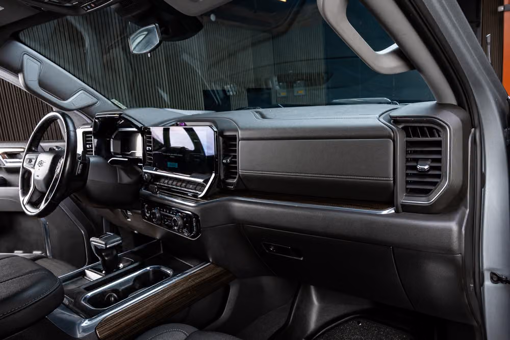 2023 Chevrolet Silverado 1500 LT Trail Boss Crew Cab Image 18