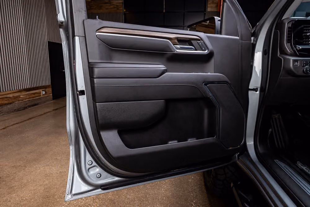 2023 Chevrolet Silverado 1500 LT Trail Boss Crew Cab Image 36