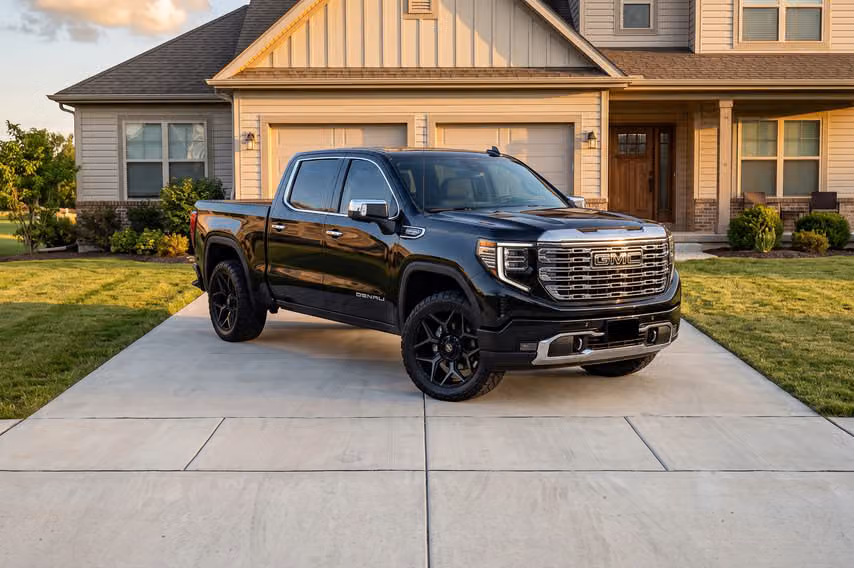 2025 GMC Sierra 1500 Denali Crew Cab Image 42