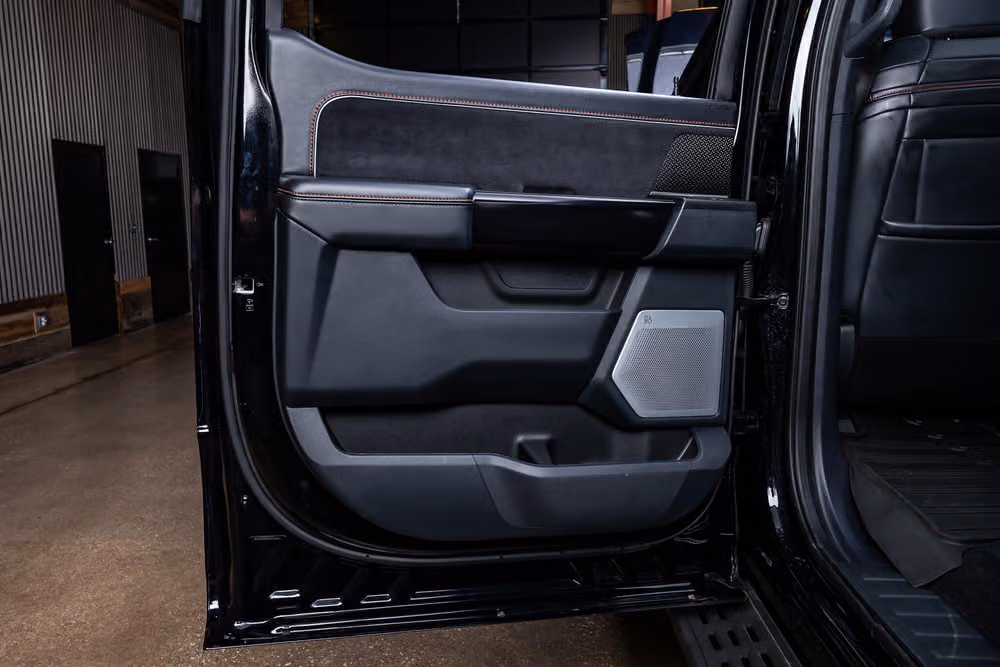 2025 Ford F-150 Raptor R SuperCrew Image 38