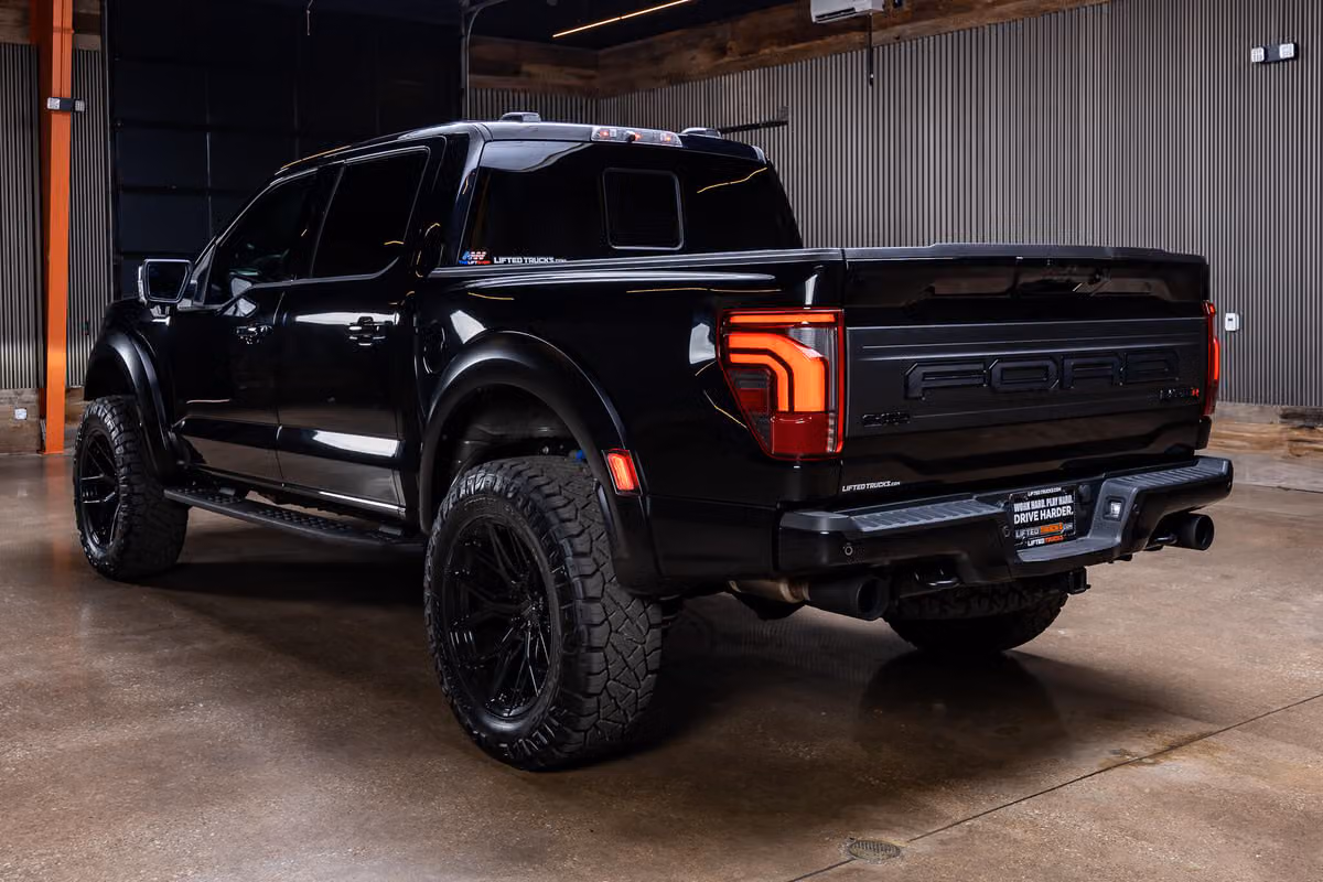 2025 Ford F-150 Raptor R SuperCrew
