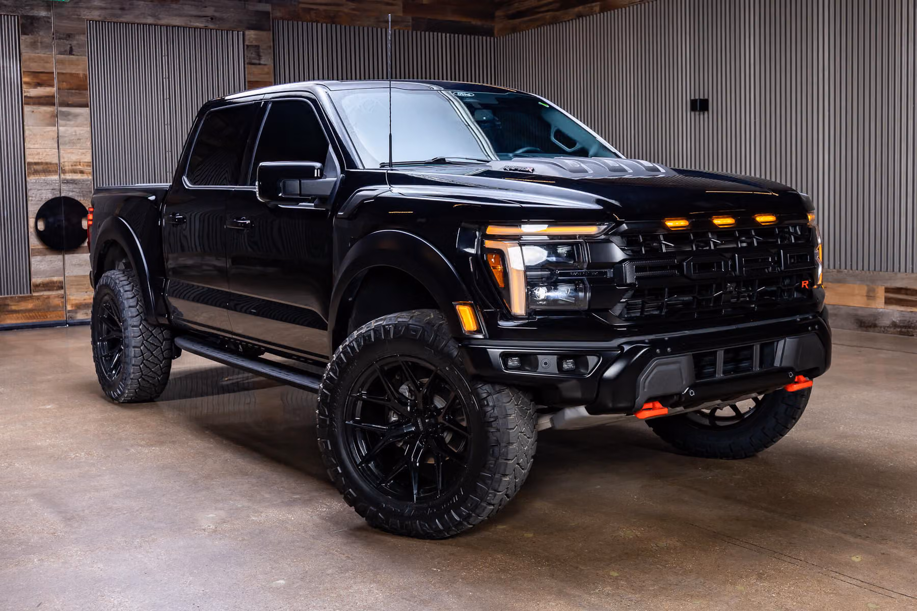 2025 Ford F-150 Raptor R SuperCrew Image 1